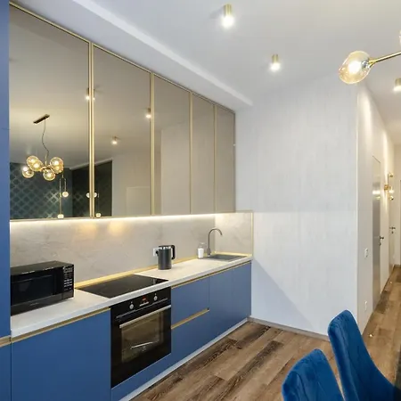 Petrovdom In Luxury Apartments At 68 Zhylyanska Street,38 Perlyna Kyiv Exterior photo
