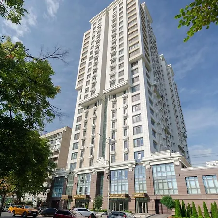 Petrovdom In Luxury Apartments At 68 Zhylyanska Street,38 Perlyna Kyiv Exterior photo