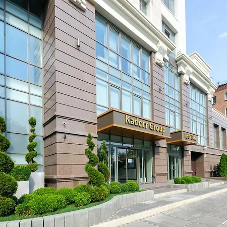 Petrovdom In Luxury Apartments At 68 Zhylyanska Street,38 Perlyna Kyiv Exterior photo