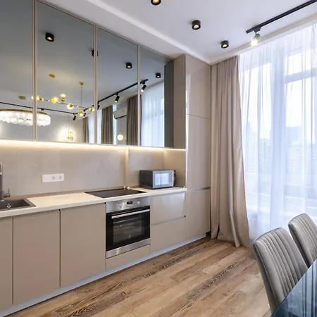 Petrovdom In Luxury Apartments At 68 Zhylyanska Street,38 Perlyna Kyiv Exterior photo