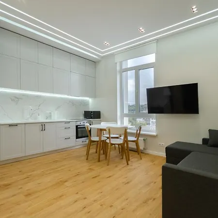 Petrovdom In Luxury Apartments At 68 Zhylyanska Street,38 Perlyna Kyiv Exterior photo