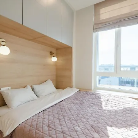 Petrovdom In Luxury Apartments At 68 Zhylyanska Street,38 Perlyna Kyiv Exterior photo