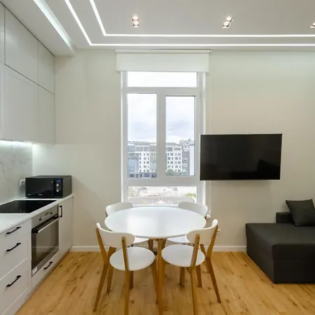 Petrovdom In Luxury Apartments At 68 Zhylyanska Street,38 Perlyna Kyiv Exterior photo