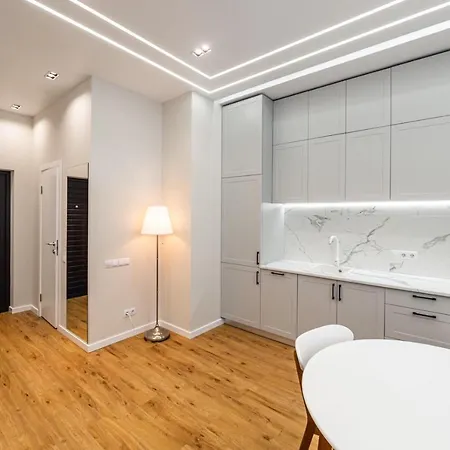 Petrovdom In Luxury Apartments At 68 Zhylyanska Street,38 Perlyna Kyiv Exterior photo