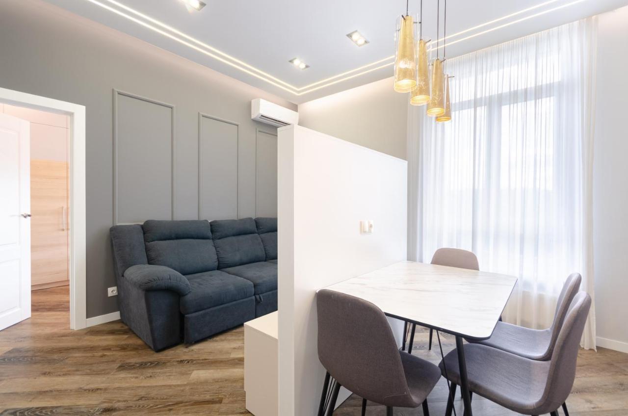 Petrovdom In Luxury At 68 Zhylyanska Street,38 Perlyna Киев