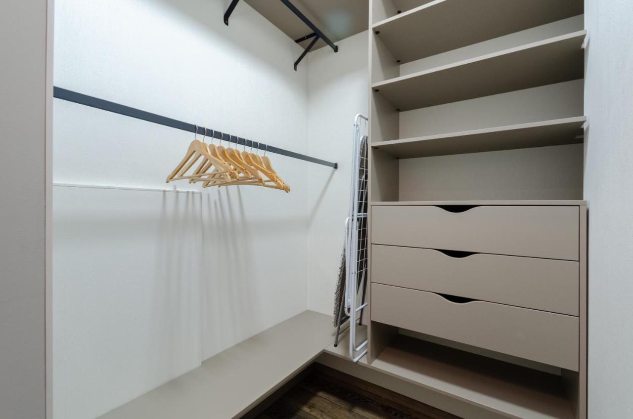 Petrovdom In Luxury At 68 Zhylyanska Street,38 Perlyna Apartment
