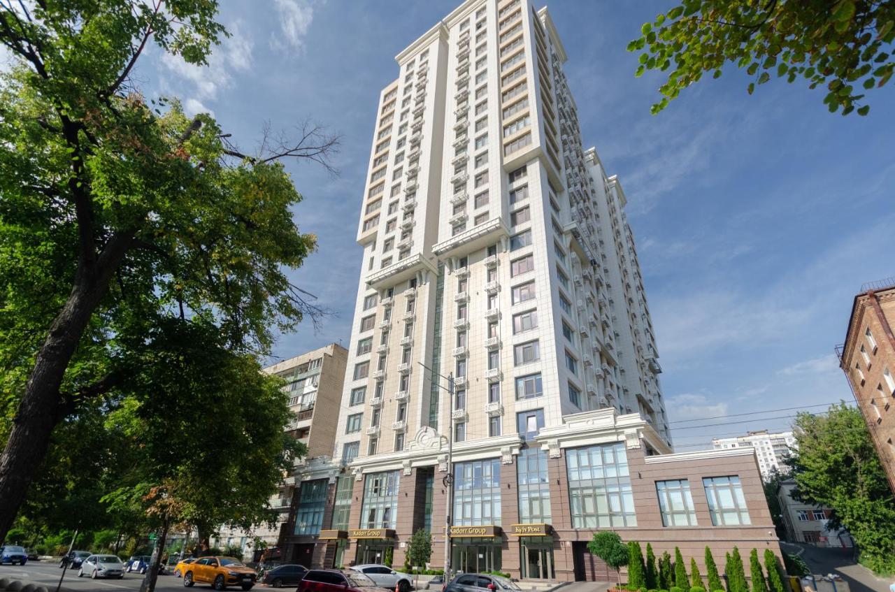 Petrovdom In Luxury At 68 Zhylyanska Street,38 Perlyna Apartment *
