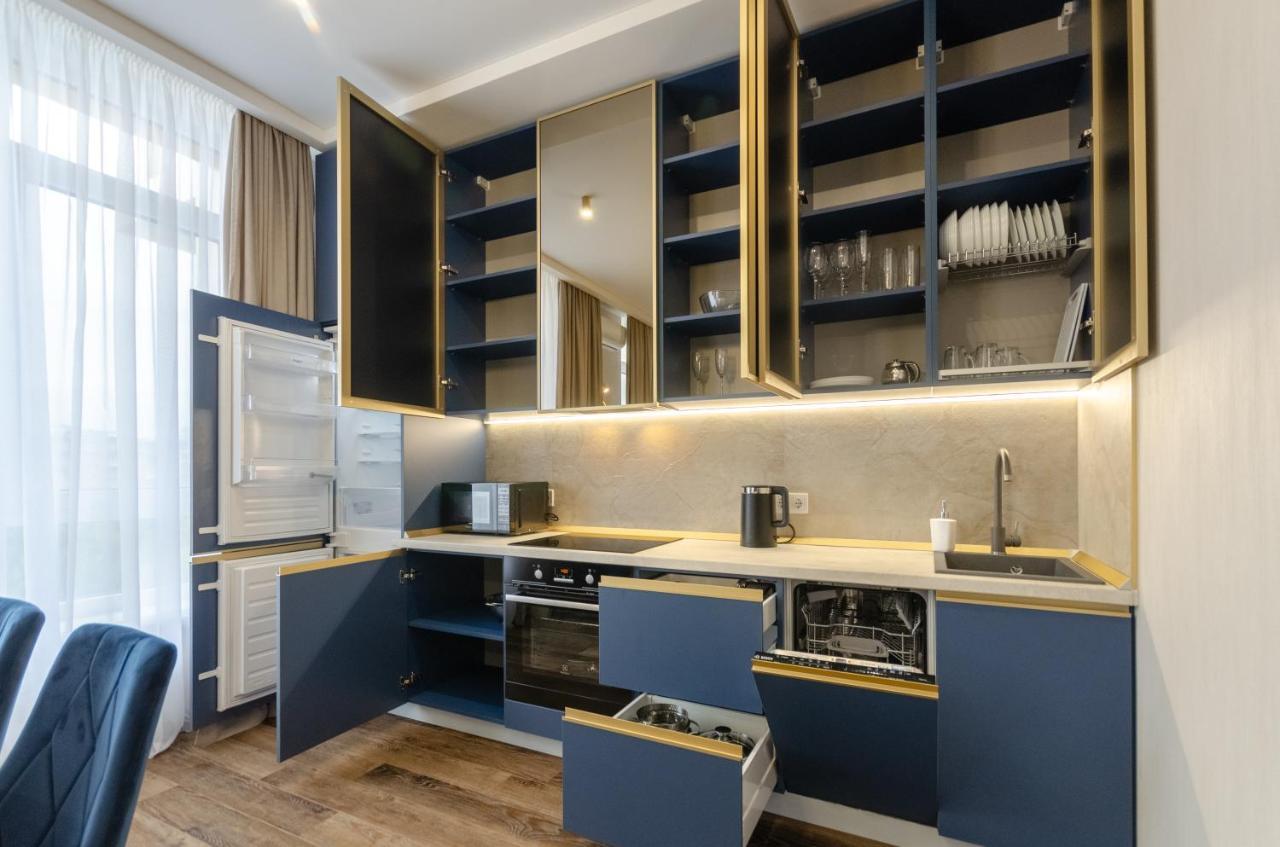 Petrovdom In Luxury At 68 Zhylyanska Street,38 Perlyna Apartment *