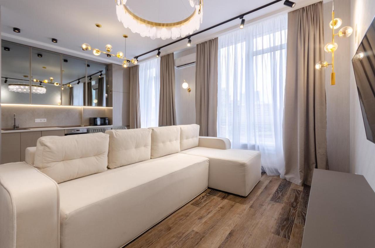 Petrovdom In Luxury At 68 Zhylyanska Street,38 Perlyna *