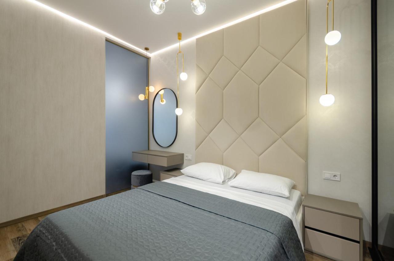 Petrovdom In Luxury At 68 Zhylyanska Street,38 Perlyna Apartment *