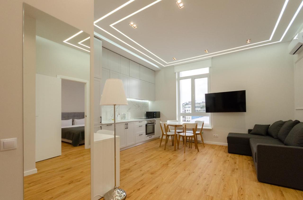 Petrovdom In Luxury At 68 Zhylyanska Street,38 Perlyna *