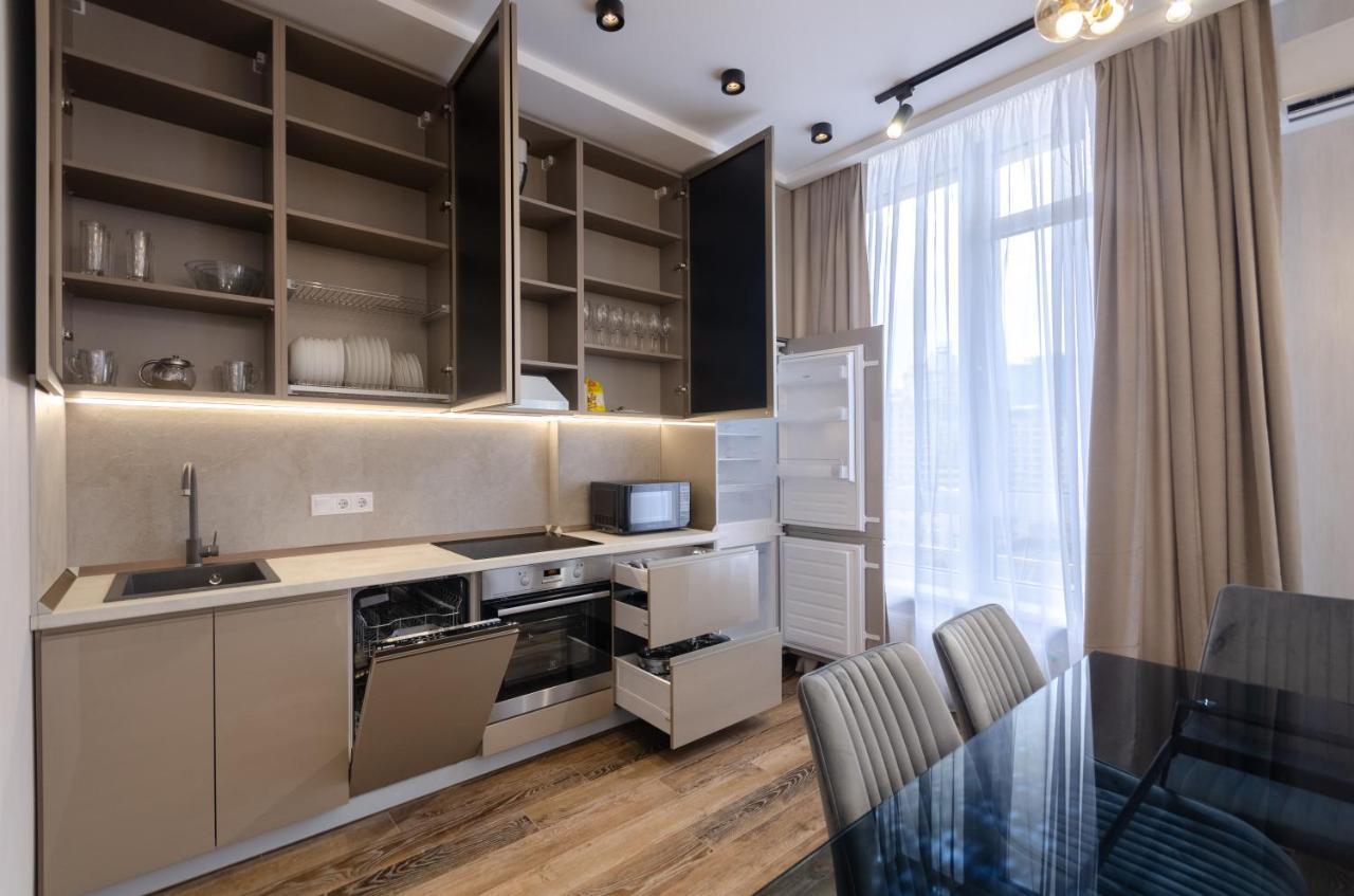 Petrovdom In Luxury At 68 Zhylyanska Street,38 Perlyna * Kyiv