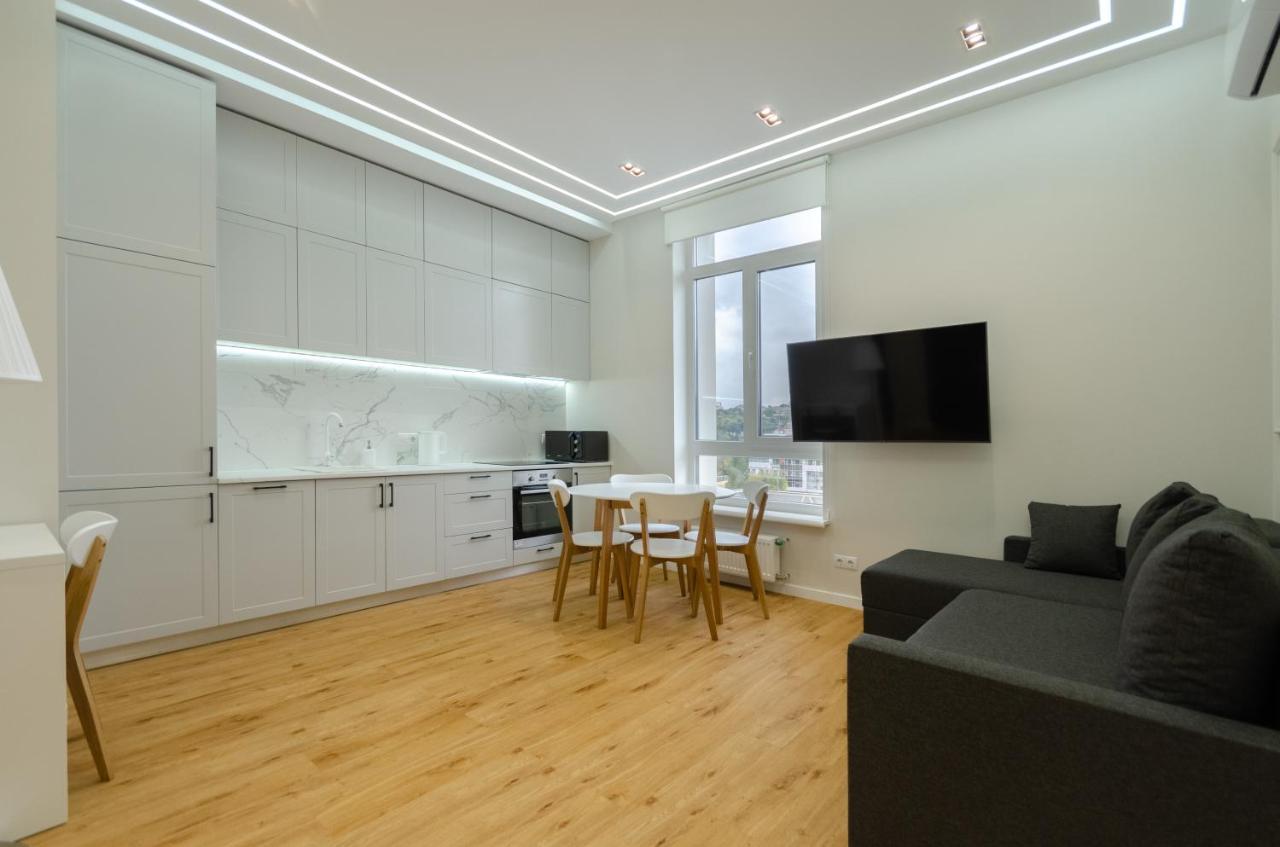 Petrovdom In Luxury At 68 Zhylyanska Street,38 Perlyna