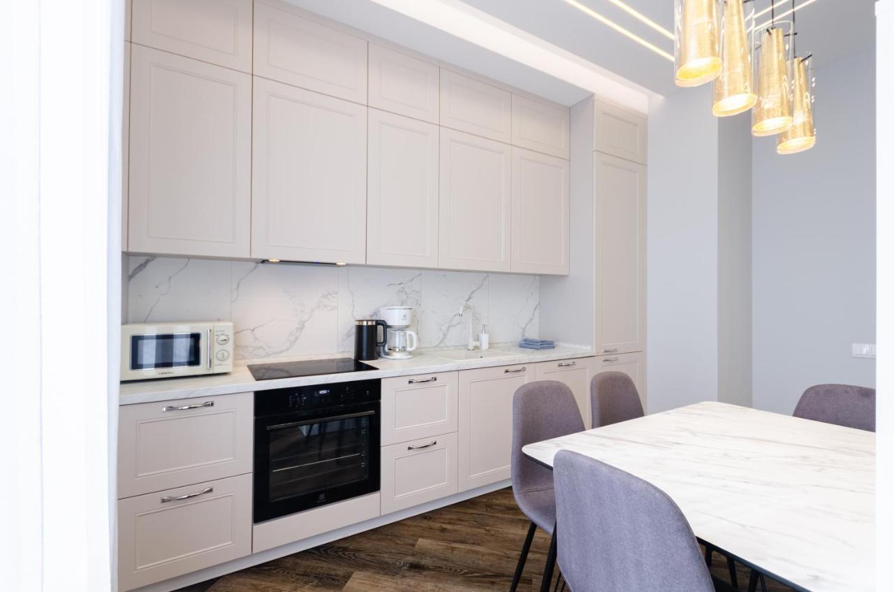 Petrovdom In Luxury At 68 Zhylyanska Street,38 Perlyna * Kyiv